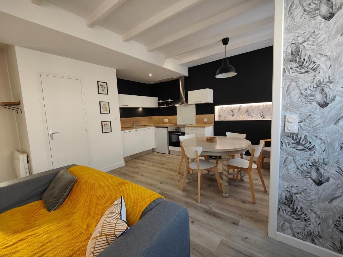 Charmante Maison De , 4 Personnes , Holiday home Les Herbiers